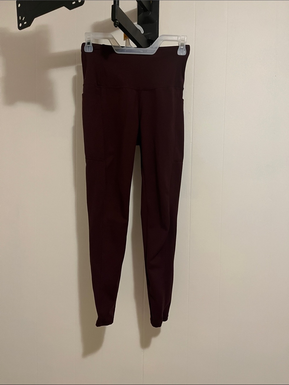Danskin High-Waist Leggings in Deep Wine